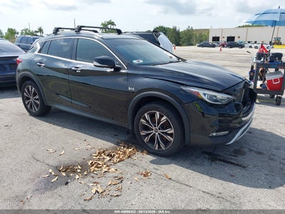 INFINITI QX30 2017