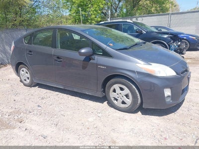 TOYOTA PRIUS 2011