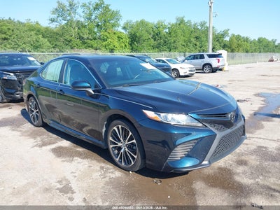 TOYOTA CAMRY 2018