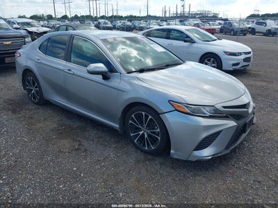 TOYOTA CAMRY 2020