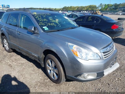 SUBARU OUTBACK 2011