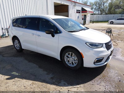 CHRYSLER PACIFICA 2026