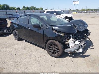 NISSAN VERSA 2020