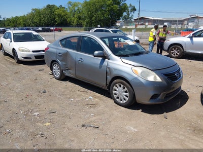 NISSAN VERSA 2012