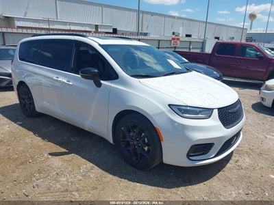 CHRYSLER PACIFICA 2025