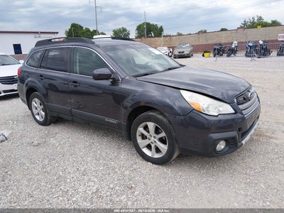 SUBARU OUTBACK 2013