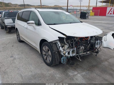 CHRYSLER PACIFICA HYBRID 2017