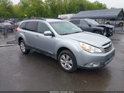 SUBARU OUTBACK 2012
