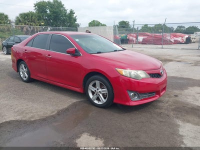 TOYOTA CAMRY 2014