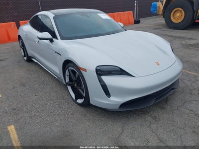 PORSCHE TAYCAN 2024
