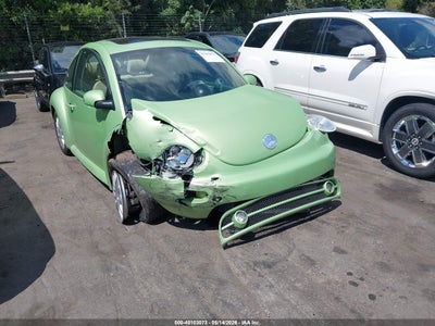 VOLKSWAGEN NEW BEETLE 2004