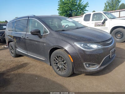 CHRYSLER PACIFICA 2018