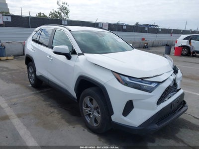 TOYOTA RAV4 2024