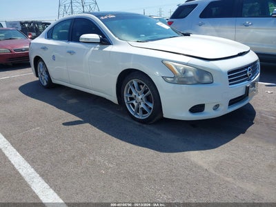 NISSAN MAXIMA 2010