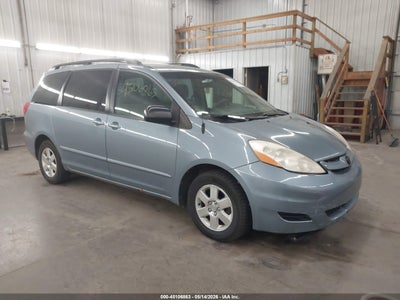 TOYOTA SIENNA 2010