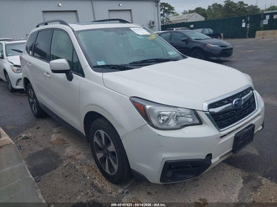 SUBARU FORESTER 2017