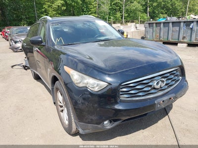 INFINITI FX35 2010