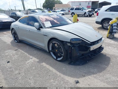 PORSCHE TAYCAN 2022