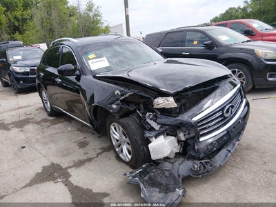 INFINITI QX70 2015