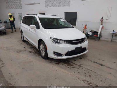 CHRYSLER PACIFICA 2018