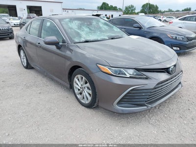 TOYOTA CAMRY 2024