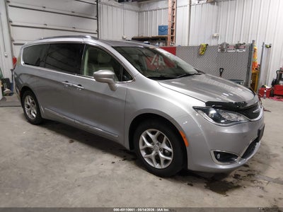 CHRYSLER PACIFICA 2018