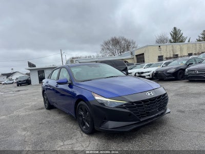 HYUNDAI ELANTRA 2022