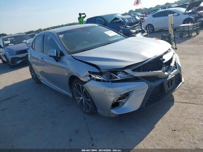 TOYOTA CAMRY 2018