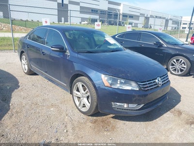 VOLKSWAGEN PASSAT 2013