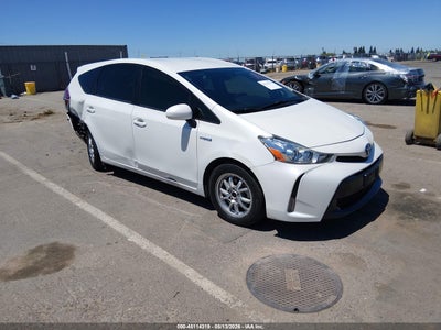 TOYOTA PRIUS V 2017
