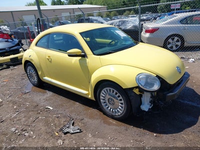 VOLKSWAGEN BEETLE 2013