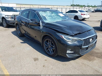 INFINITI QX30 2018