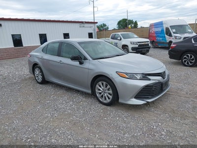 TOYOTA CAMRY 2018