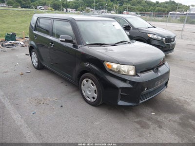 SCION XB 2012