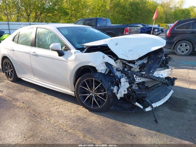 TOYOTA CAMRY 2021