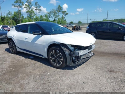 KIA EV6 2024