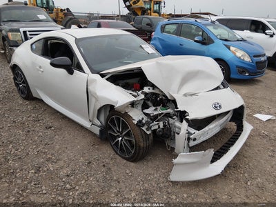 TOYOTA GR86 2024