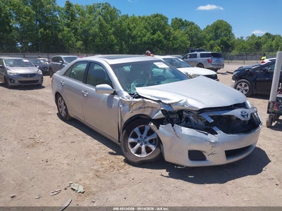 TOYOTA CAMRY 2011