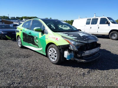 TOYOTA PRIUS 2017