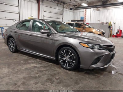 TOYOTA CAMRY 2020