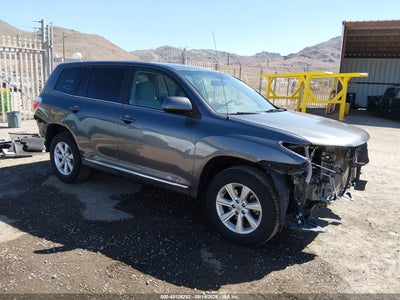 TOYOTA HIGHLANDER 2011