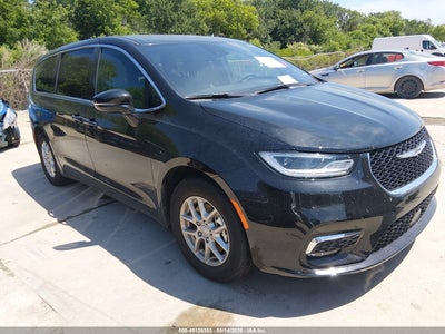 CHRYSLER PACIFICA 2026