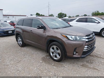 TOYOTA HIGHLANDER 2017