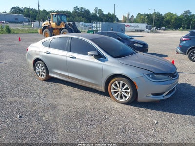 CHRYSLER 200 2015