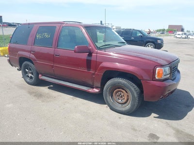 CADILLAC ESCALADE 2000