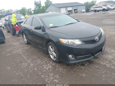 TOYOTA CAMRY 2014