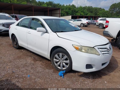 TOYOTA CAMRY 2011