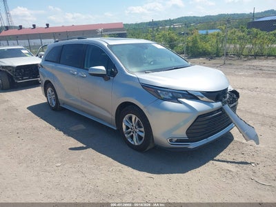 TOYOTA SIENNA 2024