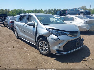 TOYOTA SIENNA 2024
