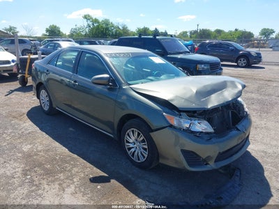 TOYOTA CAMRY 2014